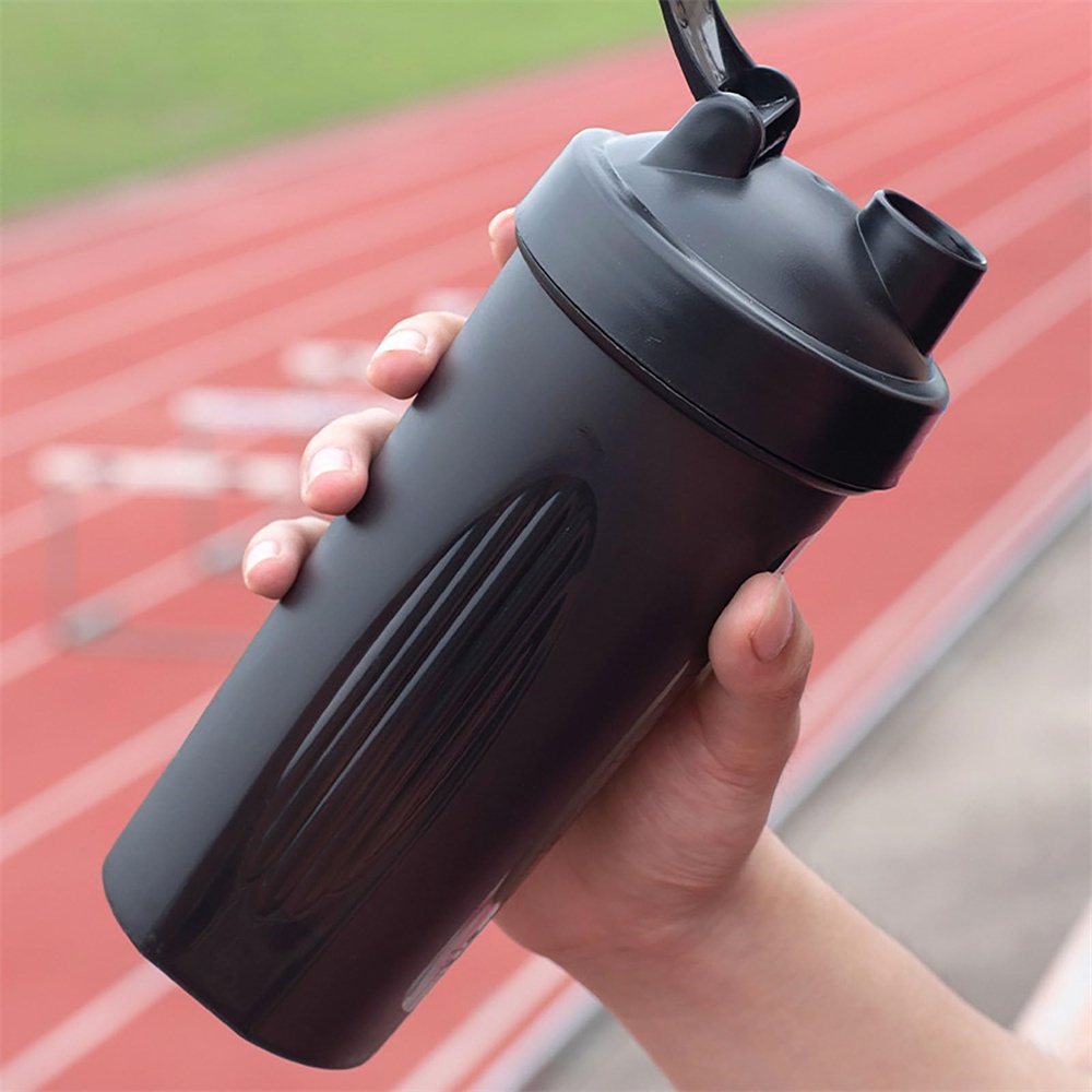 Nutrition And Fitness - ポータブル 1pc プロテインシェーカー 600ml フィットネスボトル ワイヤーウィスクボール付き